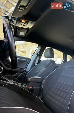 Седан Volkswagen Jetta 2019 в 