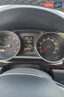 Седан Volkswagen Jetta 2016 в 
