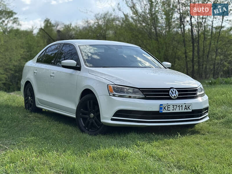 Volkswagen Jetta 2015
