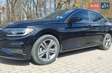 Седан Volkswagen Jetta 2019 в 