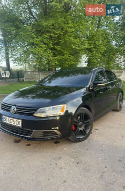 Седан Volkswagen Jetta 2014 в 