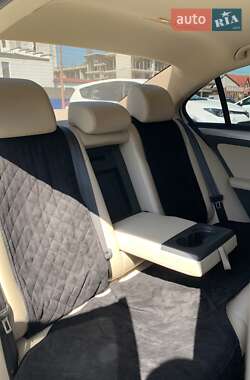Седан Volkswagen Jetta 2016 в 