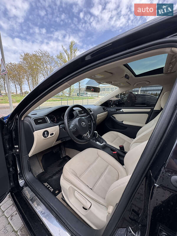 Седан Volkswagen Jetta 2011 в Ивано-Франковске фото 11 Седан Volkswagen Jetta 2011 в Ивано-Франковске