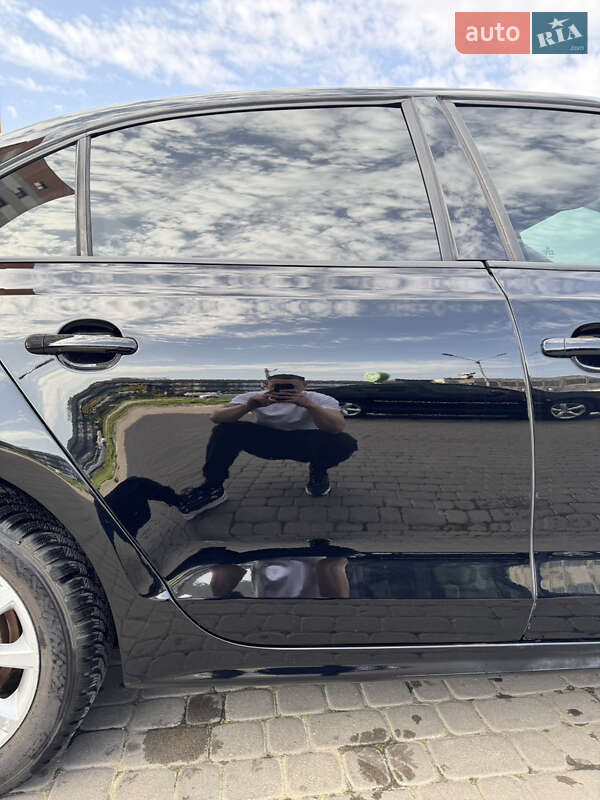 Седан Volkswagen Jetta 2011 в Ивано-Франковске фото 31 Седан Volkswagen Jetta 2011 в Ивано-Франковске