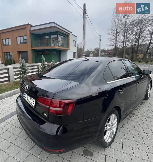 Седан Volkswagen Jetta 2017 в Львові
