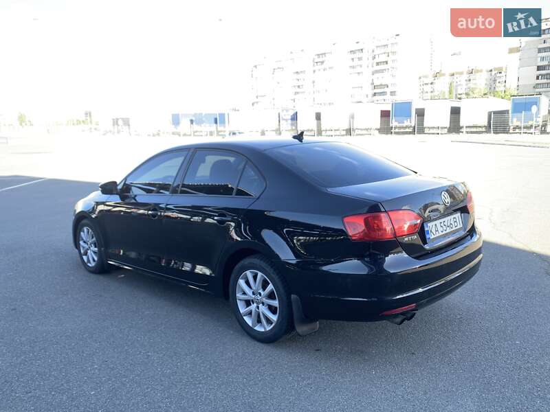 Седан Volkswagen Jetta 2011 в Киеве