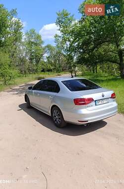 Седан Volkswagen Jetta 2015 в 