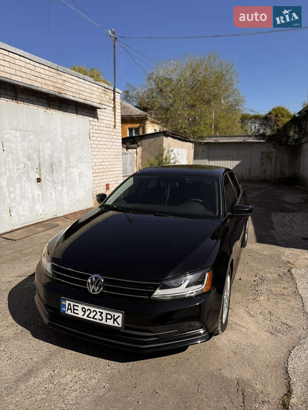 Седан Volkswagen Jetta 2017 в Дніпрі