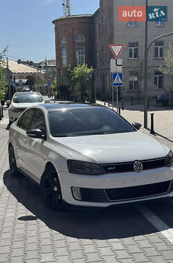 Седан Volkswagen Jetta 2014 в 