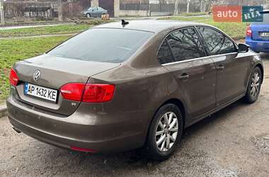 Седан Volkswagen Jetta 2013 в 
