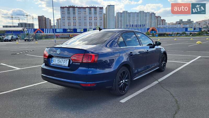 Седан Volkswagen Jetta 2013 в Киеве
