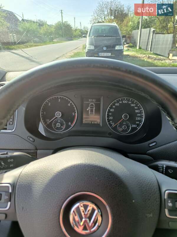 Седан Volkswagen Jetta 2011 в Калиновке