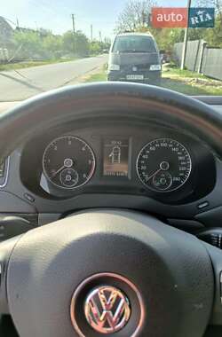 Седан Volkswagen Jetta 2011 в 