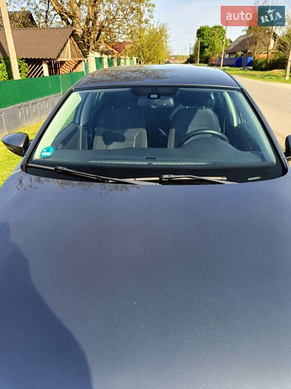 Седан Volkswagen Jetta 2011 в Калиновке
