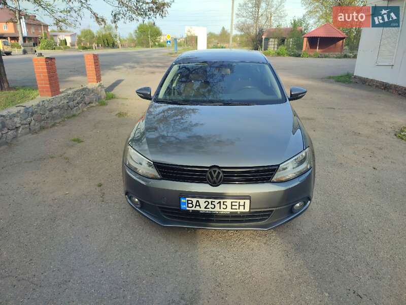 Седан Volkswagen Jetta 2012 в Знам'янці