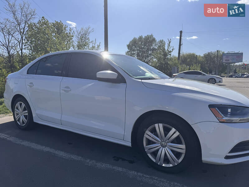 Седан Volkswagen Jetta 2017 в Харкові