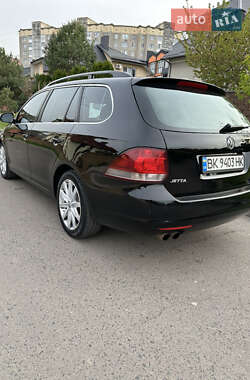 Універсал Volkswagen Jetta 2012 в 
