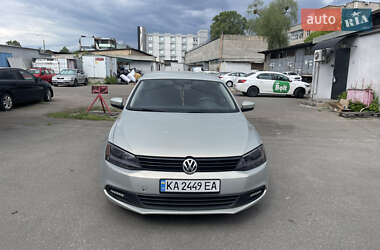 Седан Volkswagen Jetta 2011 в 