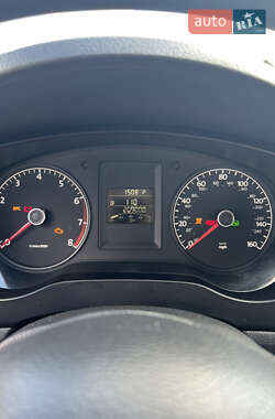 Седан Volkswagen Jetta 2013 в 