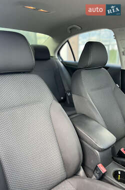 Седан Volkswagen Jetta 2013 в 
