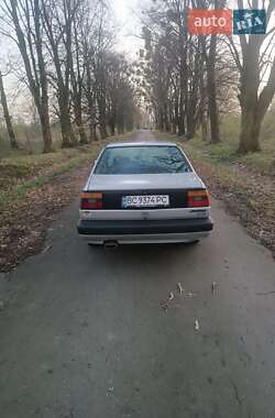 Седан Volkswagen Jetta 1990 в 