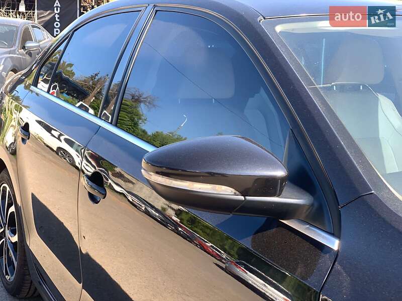 Седан Volkswagen Jetta 2016 в Вінниці