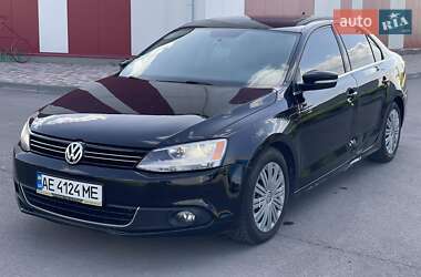 Седан Volkswagen Jetta 2013 в 
