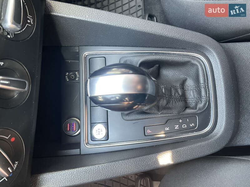 Седан Volkswagen Jetta 2014 в Житомирі