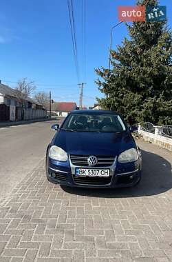 Седан Volkswagen Jetta 2008 в 