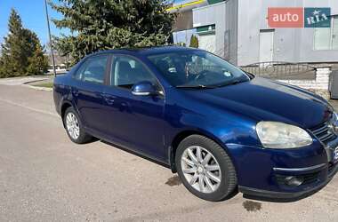 Седан Volkswagen Jetta 2008 в 
