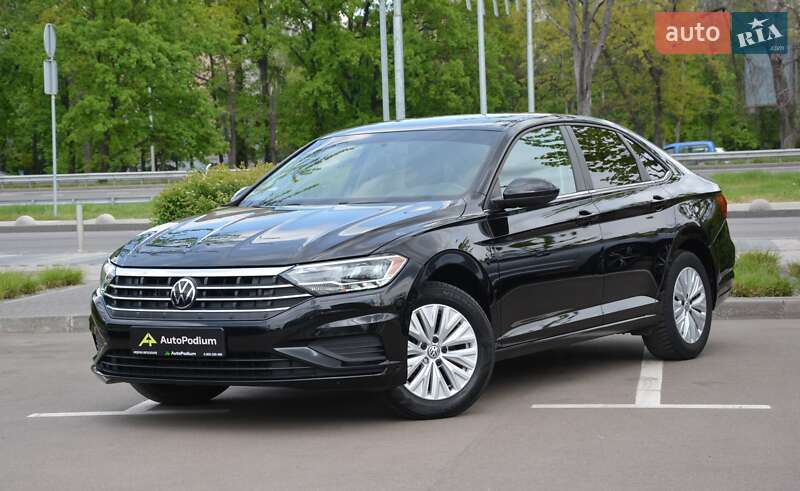 Седан Volkswagen Jetta 2018 в Киеве