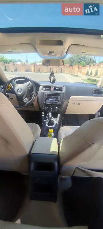 Седан Volkswagen Jetta 2011 в Ізмаїлі