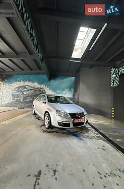 Седан Volkswagen Jetta 2008 в Самборе