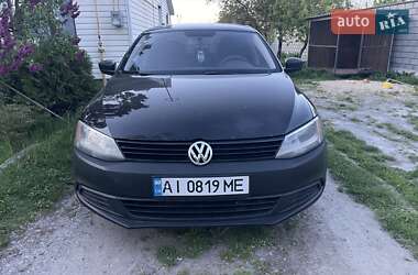 Седан Volkswagen Jetta 2013 в 