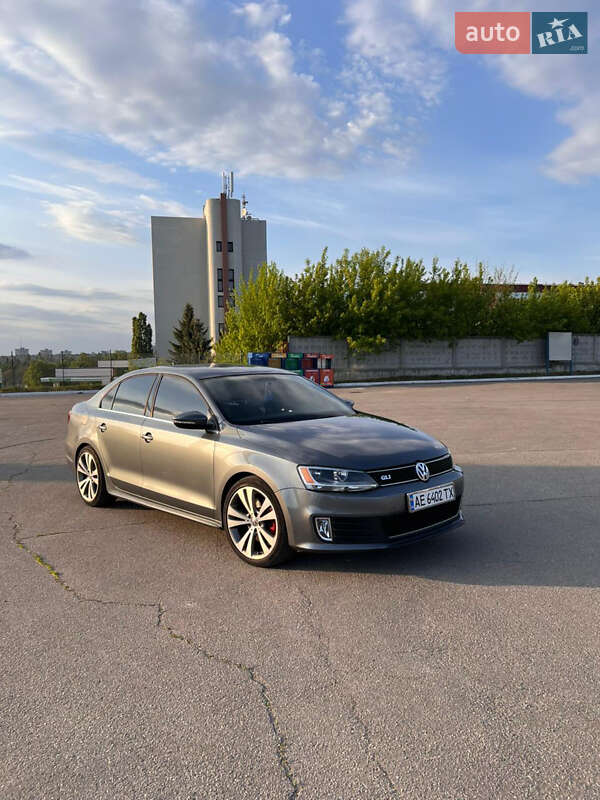 Седан Volkswagen Jetta 2012 в Харкові