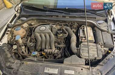 Седан Volkswagen Jetta 2013 в 