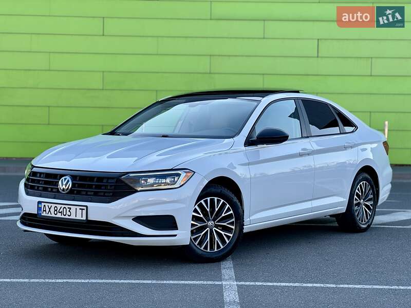 Седан Volkswagen Jetta 2018 в Києві