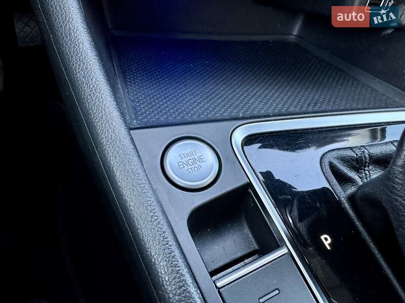 Седан Volkswagen Jetta 2018 в Києві