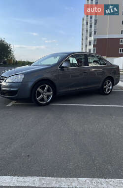 Седан Volkswagen Jetta 2007 в 