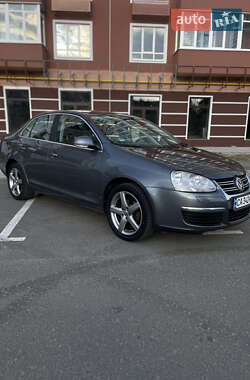 Седан Volkswagen Jetta 2007 в 