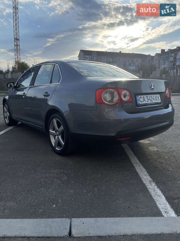 Седан Volkswagen Jetta 2007 в Умані