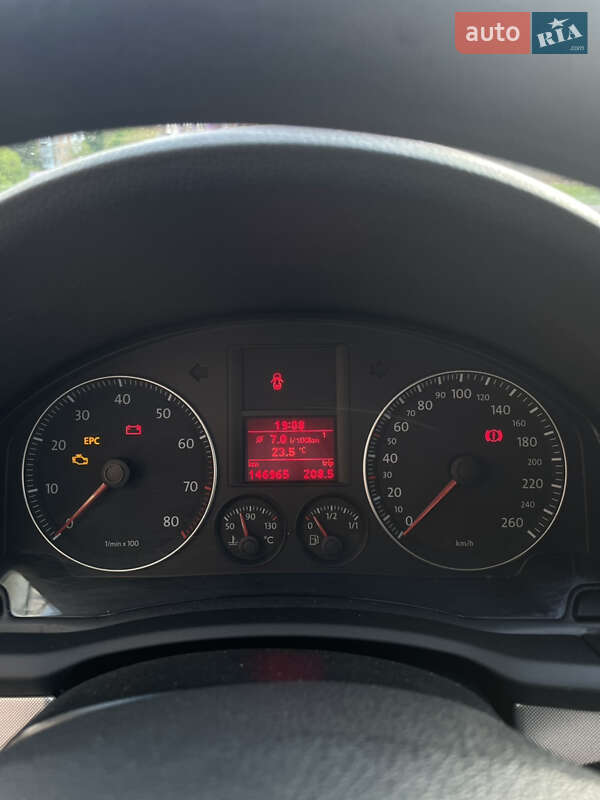Седан Volkswagen Jetta 2007 в Умані