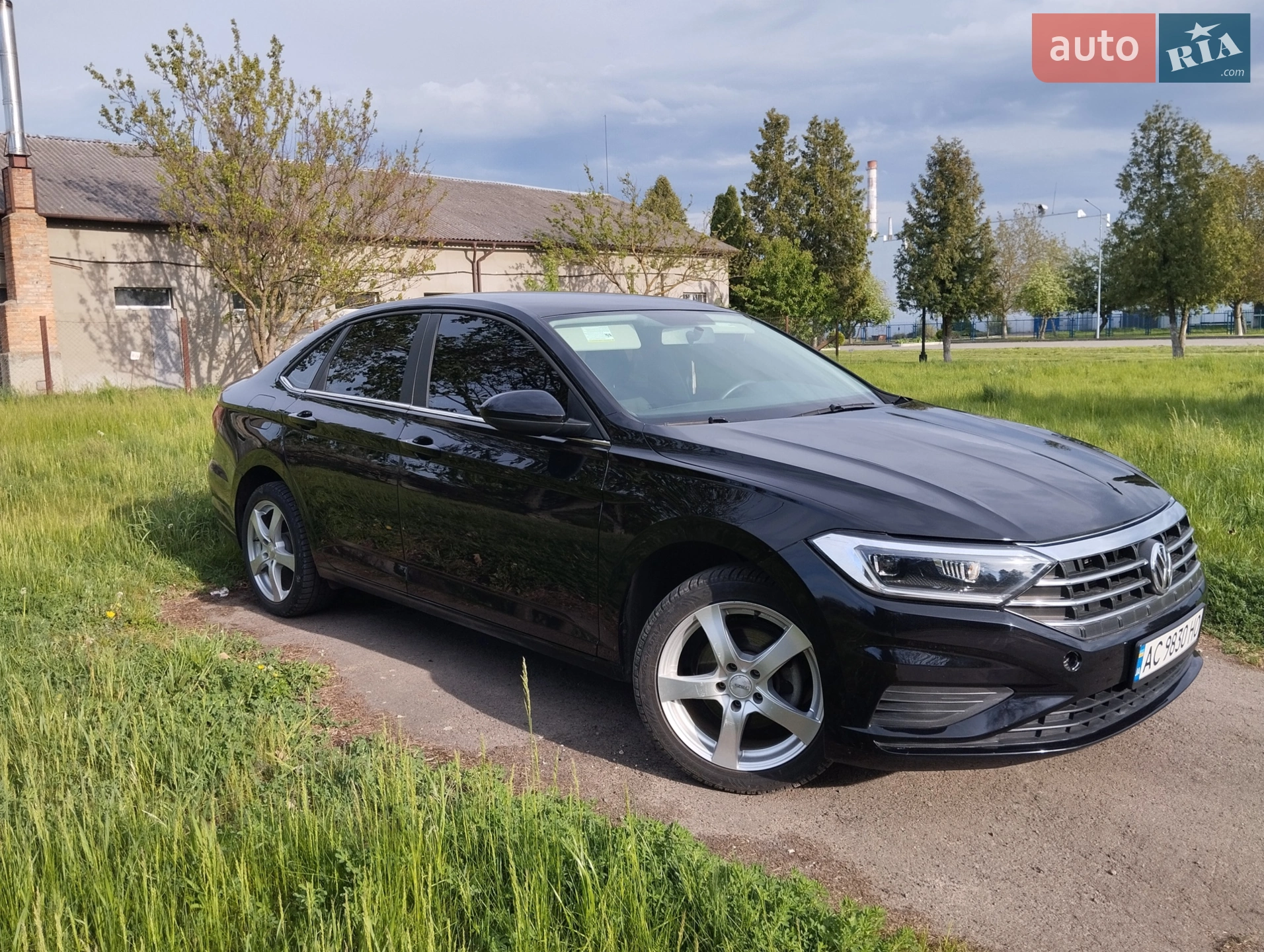2019 Volkswagen Jetta - фото 1