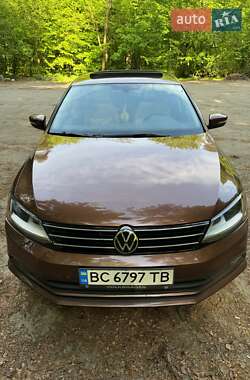 Седан Volkswagen Jetta 2017 в Львові