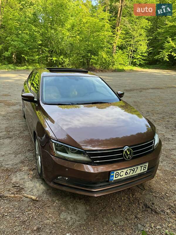 Седан Volkswagen Jetta 2017 в Львові