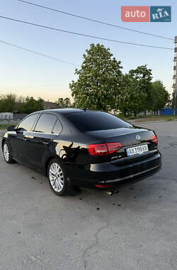 Седан Volkswagen Jetta 2014 в 