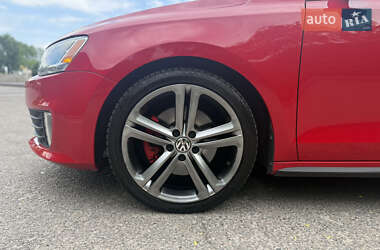 Седан Volkswagen Jetta 2014 в 