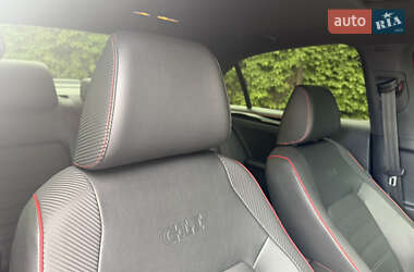 Седан Volkswagen Jetta 2014 в 