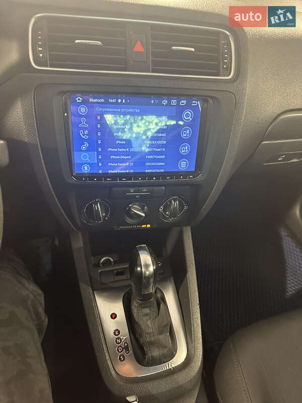 Седан Volkswagen Jetta 2011 в Одесі