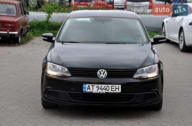 Седан Volkswagen Jetta 2012 в 